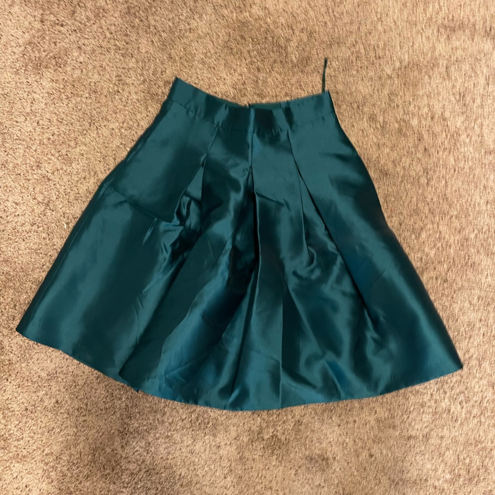 Green Holiday vintage style skirt (Never Worn)
